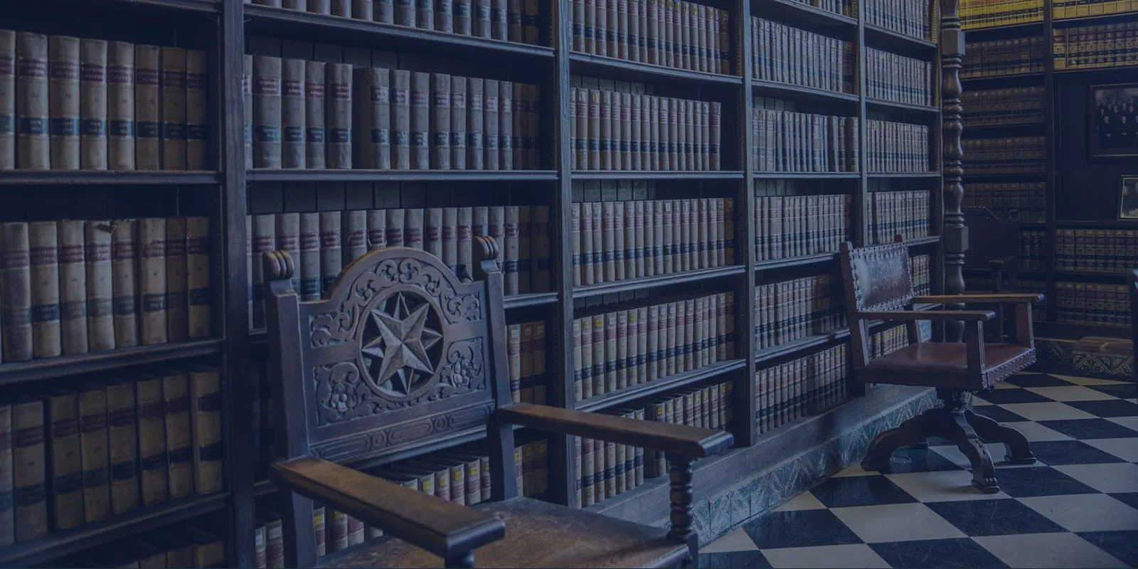 Biblioteca jurídica del despacho